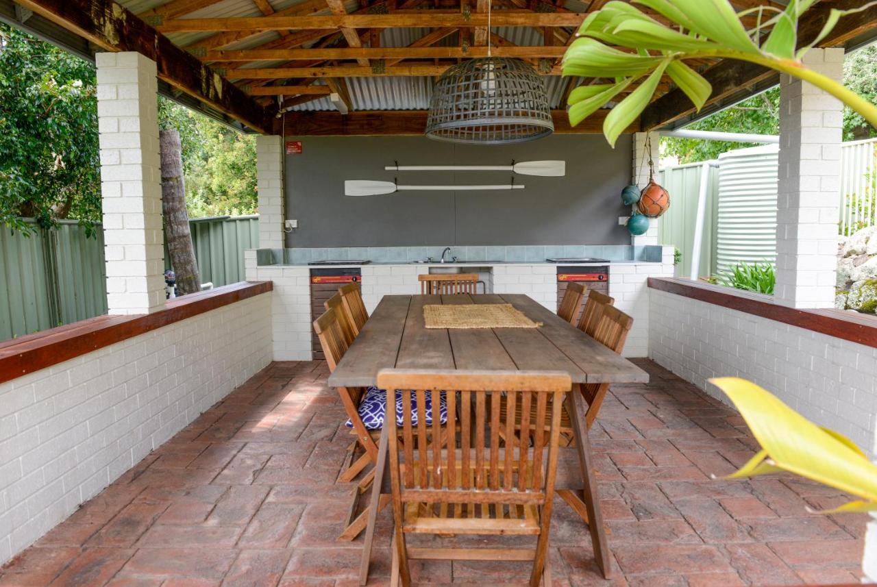 Mollymook Seascape Motel And Apartments (Adults Only) Экстерьер фото